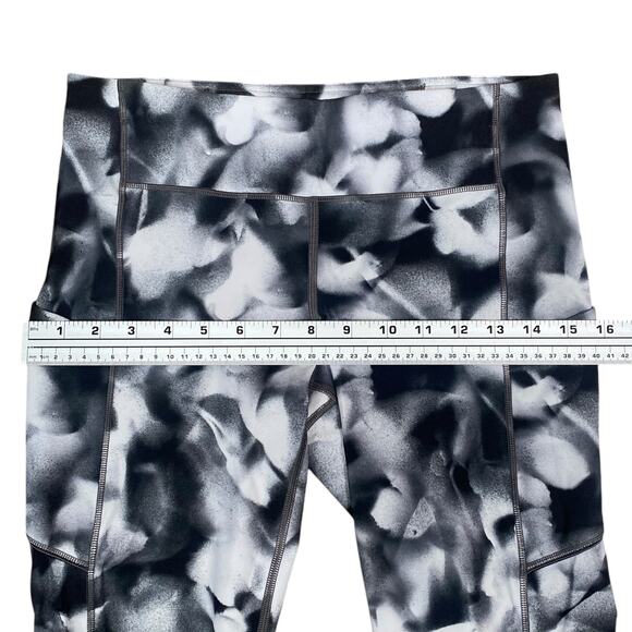 Lululemon Speed Up Alpine Blush Blossom 21" Cropped Leggings SZ 8 - Picture 10 of 13